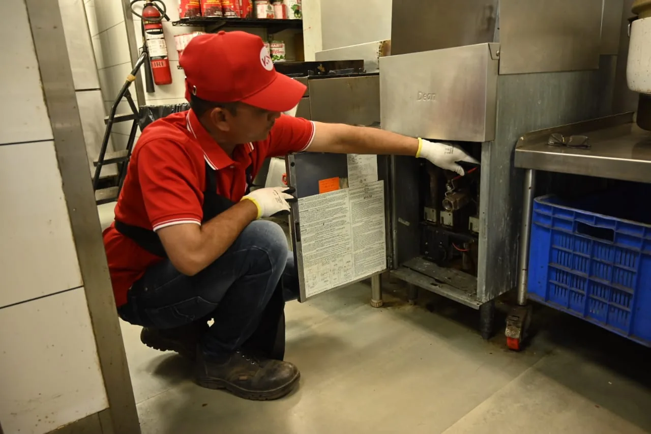 What is a Commercial Kitchen AMC and Why Your Restaurant Needs One